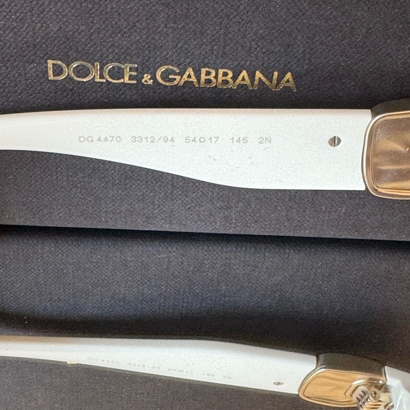 Dolce & Gabbana White Rectangular Sunglasses Full Inclusion - Picture 5 of 9